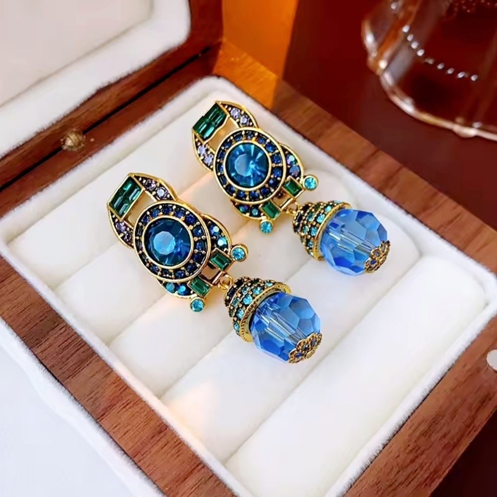Elegant Blue and Green Drop Earrings - Picture 4 of 7